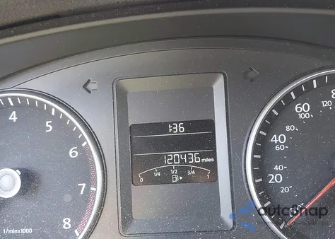 2014 Volkswagen Jetta 1.8T Se z USA, uszkodzony, nr VIN 3VWD17AJ5EM370960